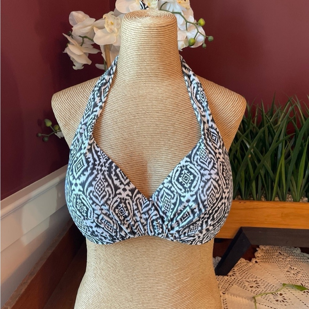 Victoria’s Secret Bikini Top